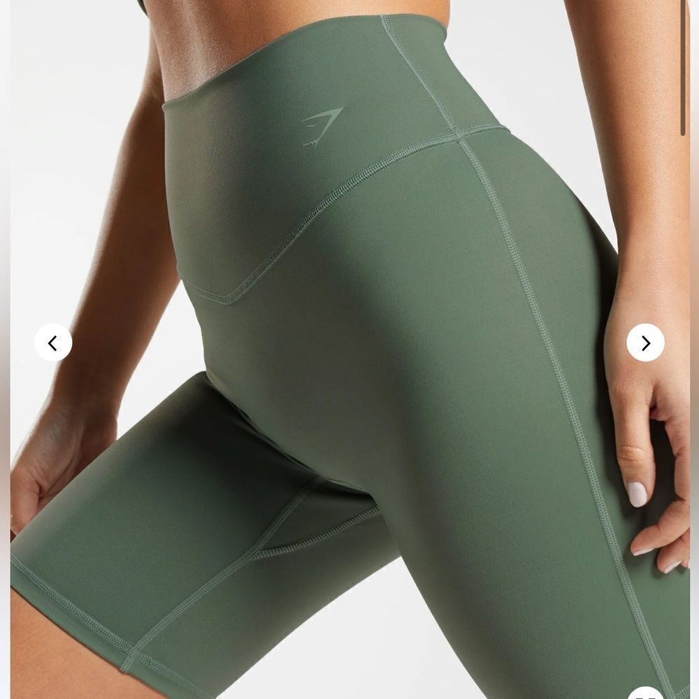 GYMSHARK ELEVATE CYCLING SHORTS Olive‎ Green Womens XS NWT in packaging